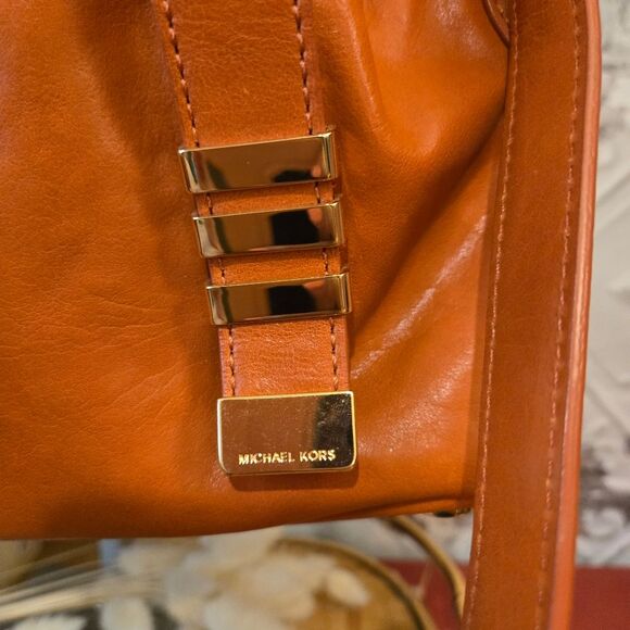 Michael Kors Collection Darrington Large Camel Color Leather Bag - Picture 14 of 15